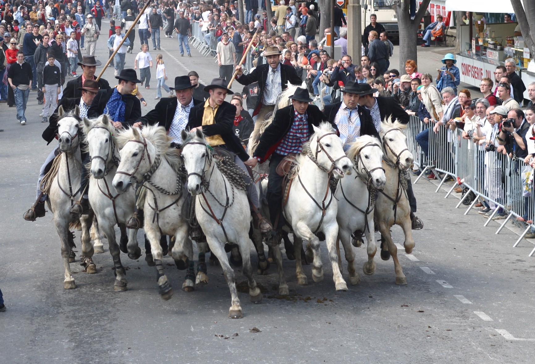 Course camarguaise et spécialités locales à la Fête du Riz